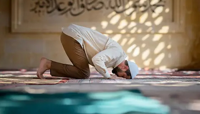 ibadah, Shalat Membuat Sehat, sutrah, Doa yang Dibaca ketika Sujud, Najis, doa, Cara Sujud Rasulullah, Hal yang Jangan Dilakukan di Dalam Sholat